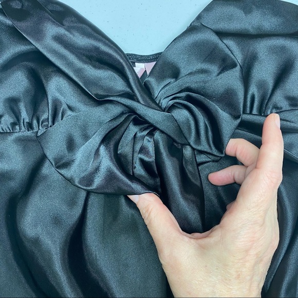 LVR BLK Satin-like Short Nightgown, S. *P1045 - Picture 2 of 4